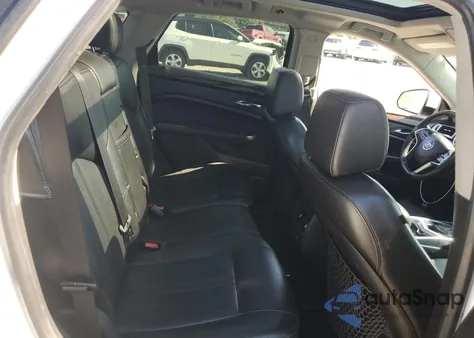 2013 Cadillac Srx Luxury Collection z USA, uszkodzony, nr VIN 3GYFNGE30DS603613